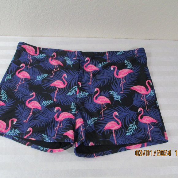 Flamingo Print Polyester Shorts - Picture 8 of 9